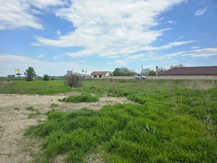 Teren agricol intravilan de 16591 mp, în Bizighești