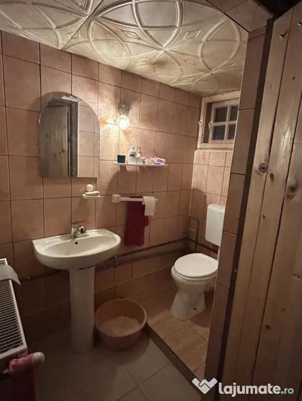 Casă cu 4 camere cu Teren 344 Mp în Central