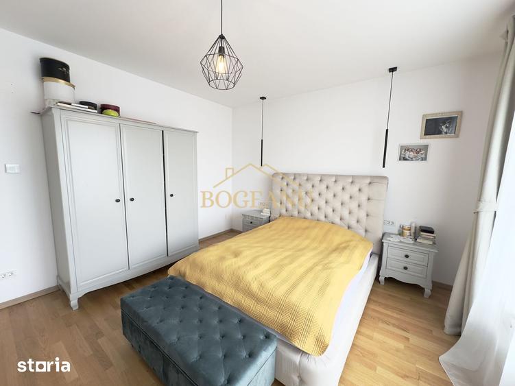 Casă cu 6 camere cu Teren 580 Mp în Ciarda Roșie