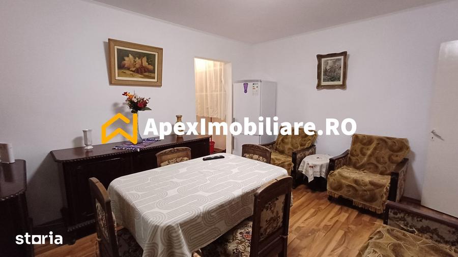 Apartament cu 2 camere semidecomandat, mobilat în Berceni