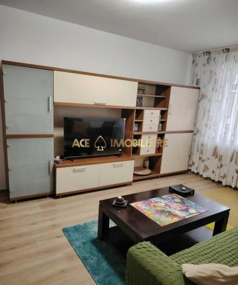Apartament cu 2 camere decomandat, mobilat în Titan