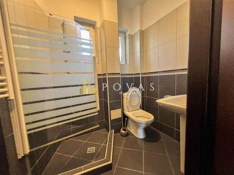 Apartament cu 4 camere decomandat în Universitate