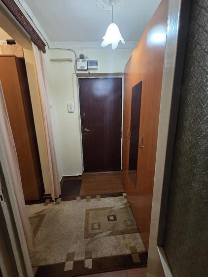Apartament cu 2 camere semidecomandat în Sud