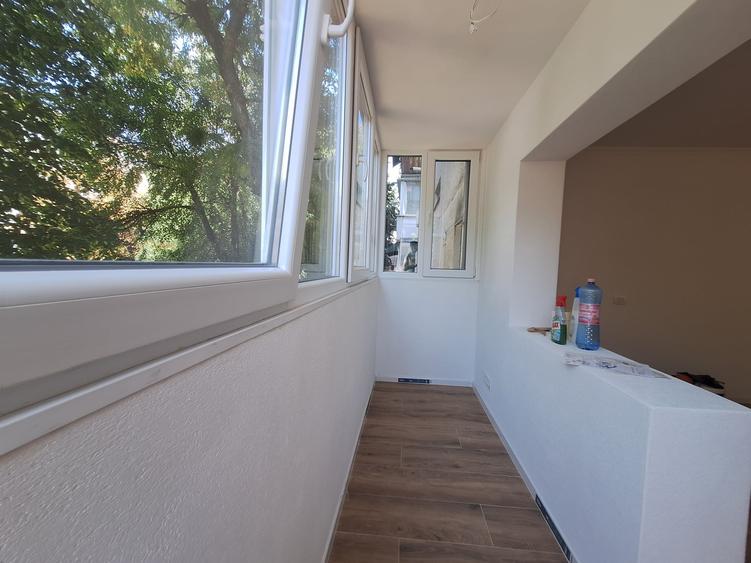Apartament cu 3 camere decomandat în Dâmbovița