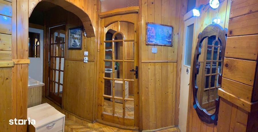 Apartament de vanzare, cu 3 camere, mobilat si utilat, in zona Dambovi - 3