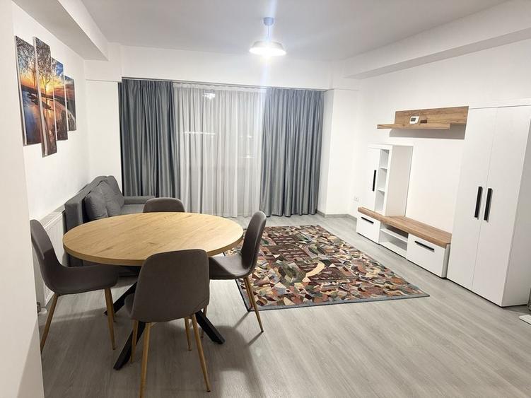 Apartament cu 2 camere semidecomandat în Central