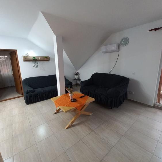 Apartament cu 3 camere decomandat în Calea Severinului