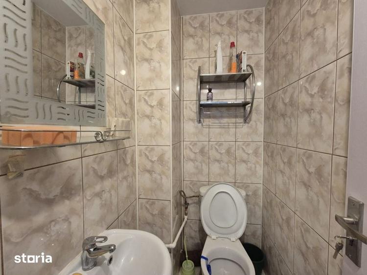 Apartament cu 3 camere în Mărășești