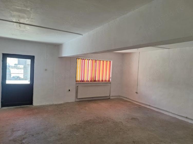 Apartament cu 6 camere decomandat în Mărăței