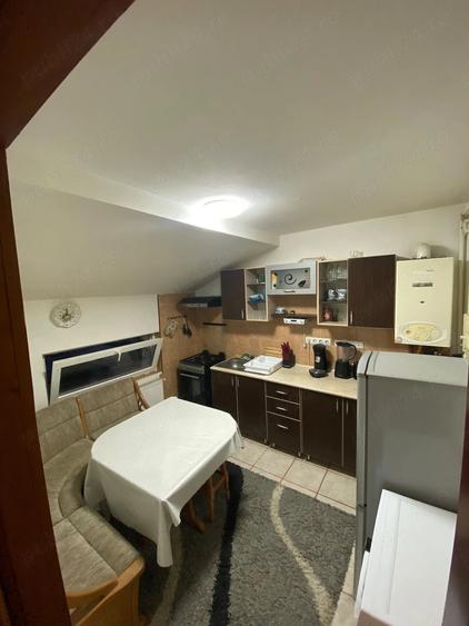 Apartament cu 3 camere decomandat în Țiglari