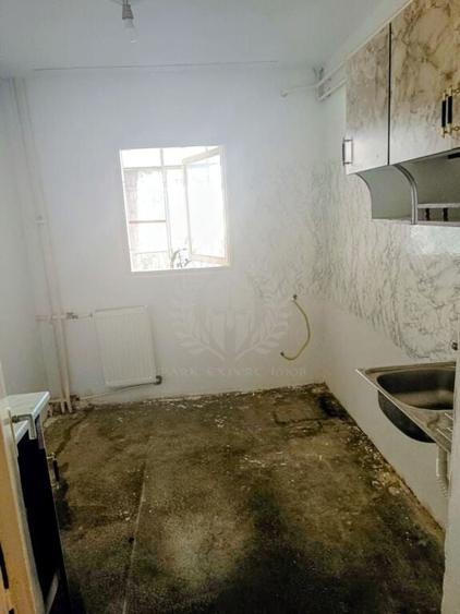 Apartament cu 3 camere decomandat în Vest