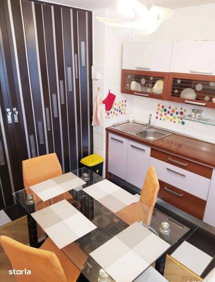 Apartament cu 2 camere decomandat în Rahova