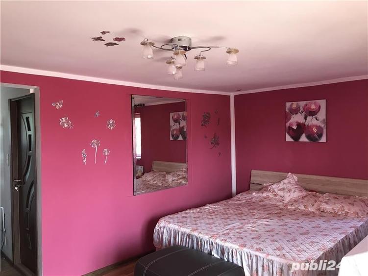 Casă cu 5 camere cu Teren 500 Mp în Oncea