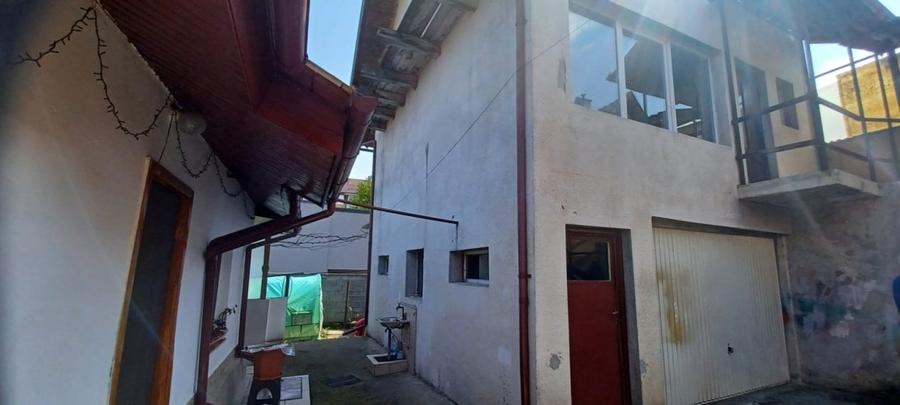 Casă cu 6 camere cu Teren 400 Mp în Noua