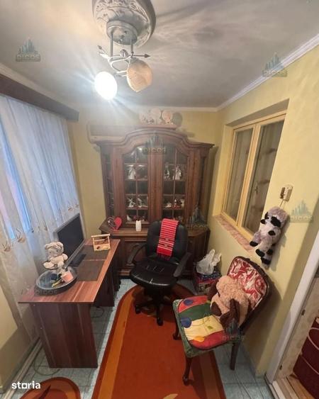 Casă cu 3 camere în Uiești
