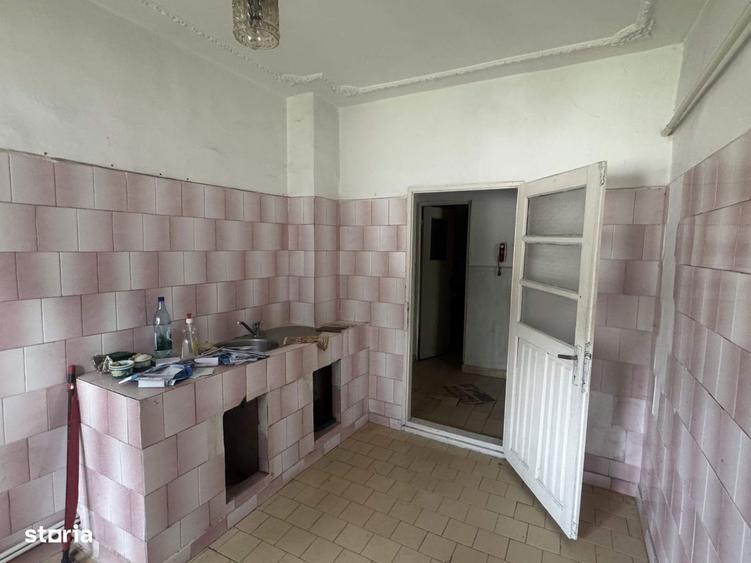 Apartament cu 3 camere în Nicolae Titulescu