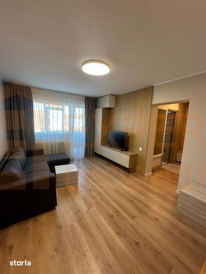 Apartament cu 2 camere semidecomandat, mobilat în City Park Mall