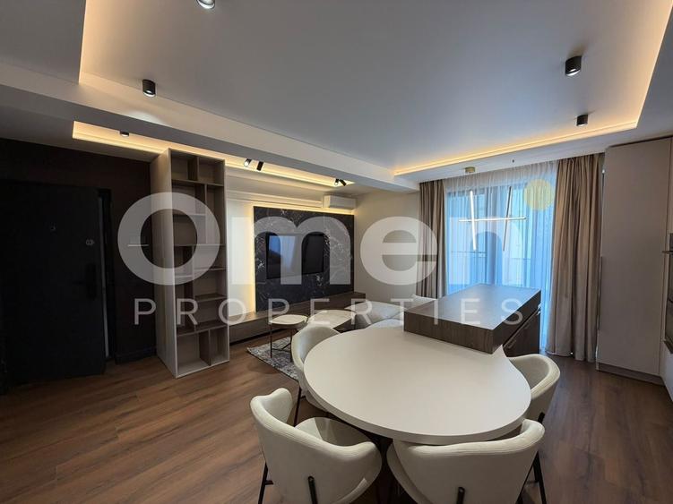 Apartament cu 2 camere semidecomandat, mobilat în Ultracentral