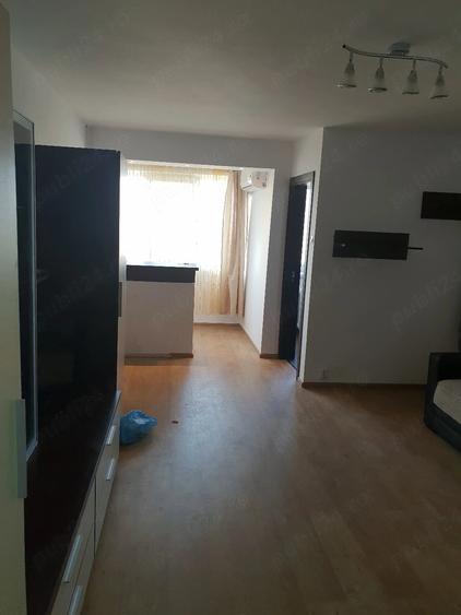 Garsonieră semidecomandată în Costin Georgian