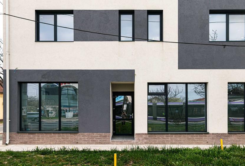 Spațiu comercial, de 75 mp, în Exterior Vest