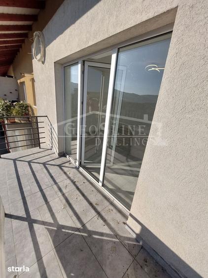 Apartament cu 4 camere decomandat în Florești