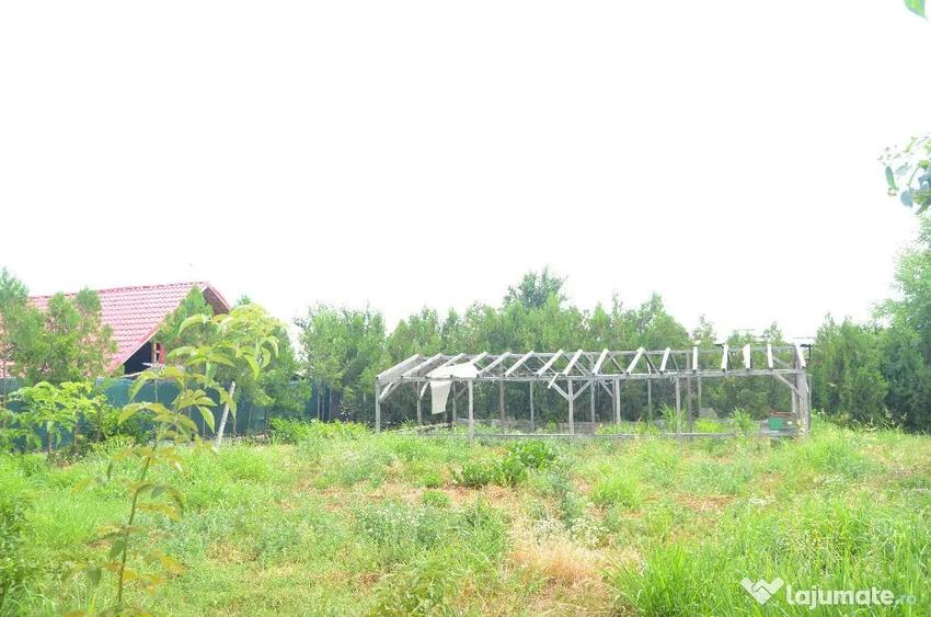 Casă cu 5 camere cu Teren 3420 Mp în Valea Călugărească