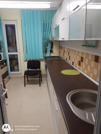 Apartament cu 3 camere, mobilat în Central