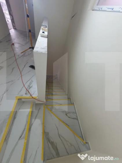 Casă cu 5 camere cu Teren 410 Mp în Urseni
