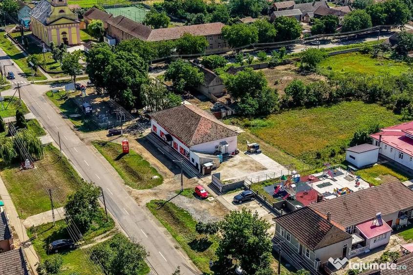 Spațiu comercial, de 274 mp, în Secusigiu