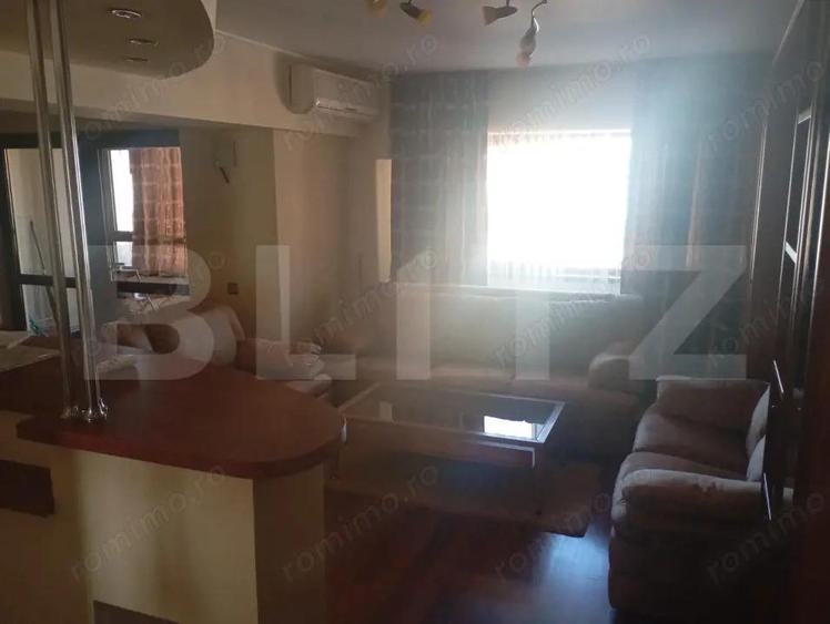 Apartament cu 4 camere decomandat, mobilat în Ultracentral