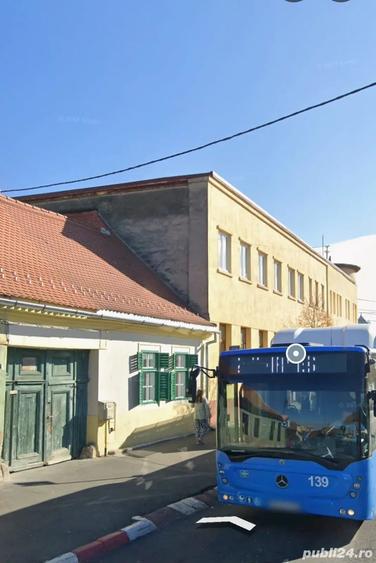 Casă cu 2 camere cu Teren 187 Mp în Central
