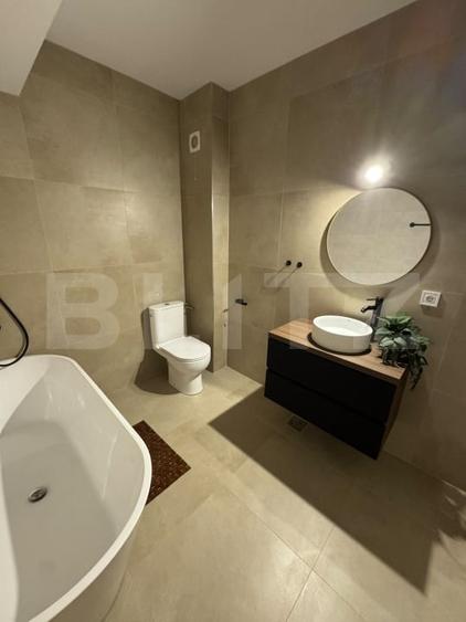 Apartament cu 2 camere semidecomandat, mobilat în Florești