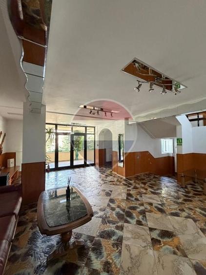 Hotel/Pensiune, de 1,440 mp, în Ultracentral