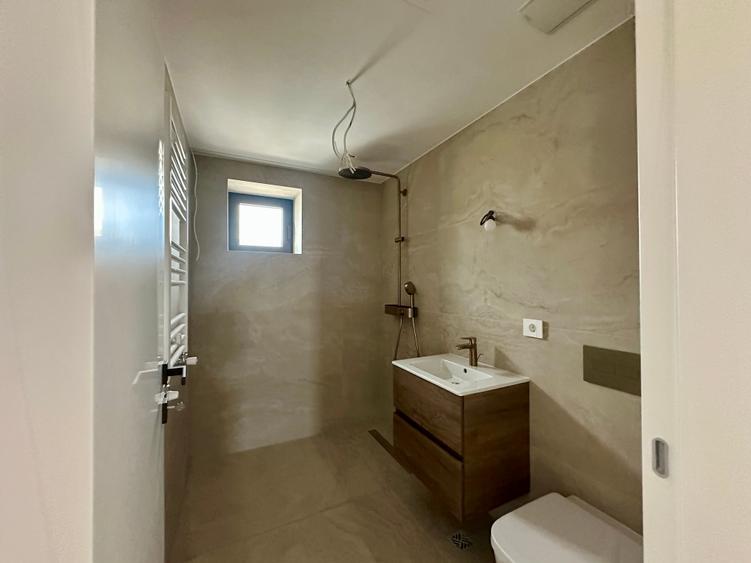Apartament cu 3 camere decomandat în Unirii