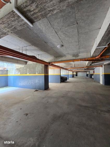 Apartament cu 4 camere decomandat în Dobroești