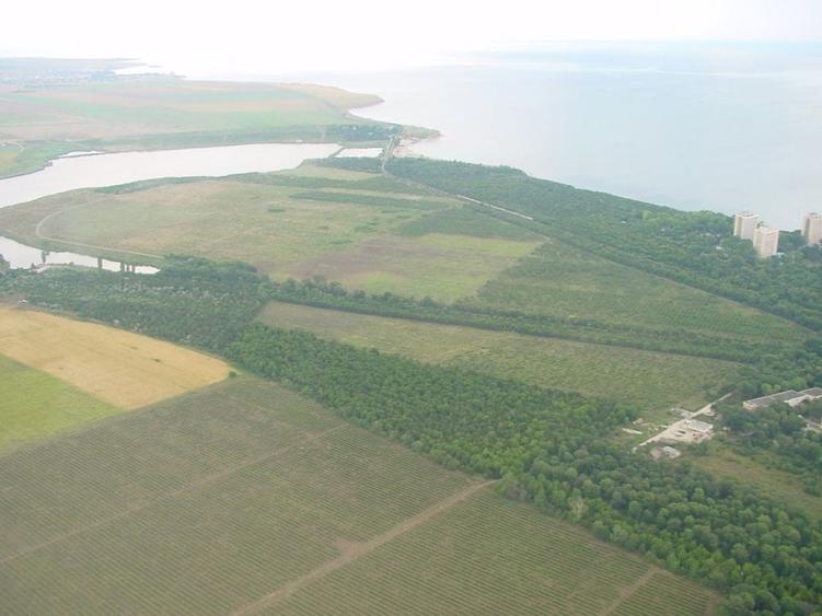 Teren Construcții intravilan de 22500 mp, în Exterior Sud