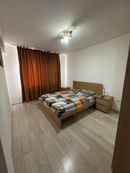 Apartament cu 2 camere decomandat, mobilat în Titan