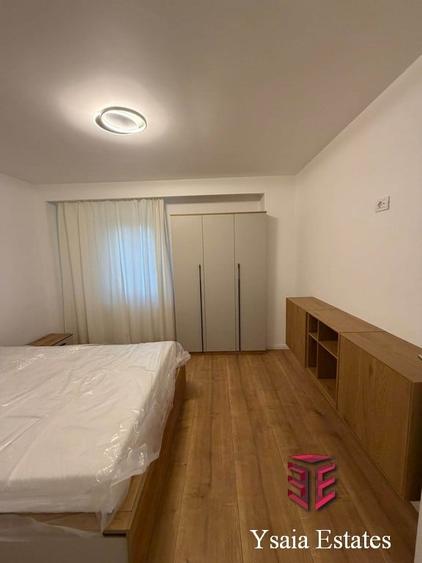 Apartament cu 3 camere decomandat în Faleza Nord
