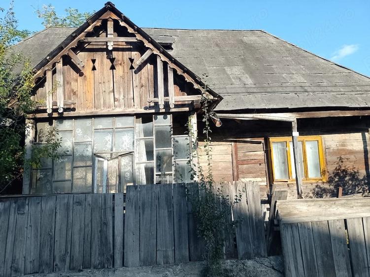Casă cu Teren 70 Mp în Rozavlea