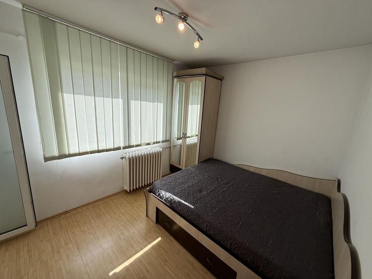 Apartament cu 4 camere decomandat, mobilat în Inel II