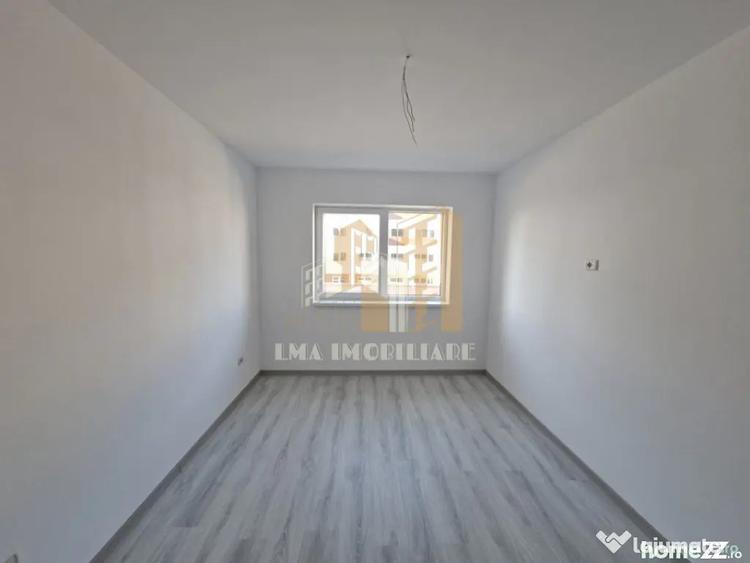 Apartament cu 2 camere semidecomandat în Sânpetru