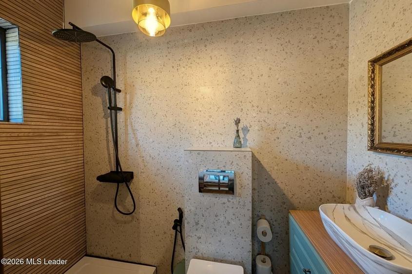 Casă individuală cu 3 camere cu Canalizare în Clinceni