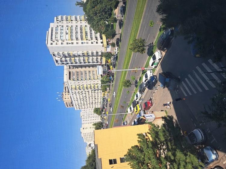 Apartament cu 4 camere decomandat în Pantelimon