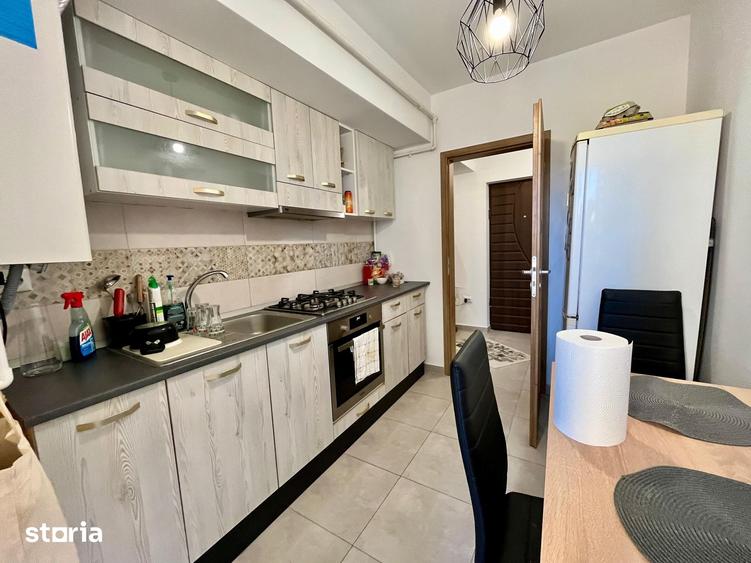 Apartament de inchiriat, 2 camere, decomandat, 50 mp, CUG - 12