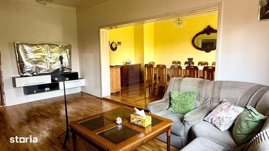 Casă cu 6 camere cu Teren 1108 Mp în Tătărani