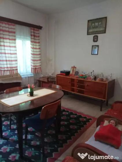 Casa de vanzare3 dormitoare, 2 livinguri,ideala ?i pe - 5