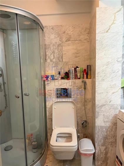 Apartament cu 2 camere nedecomandat în Filiași