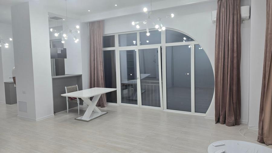 Apartament cu 2 camere decomandat în Ultracentral