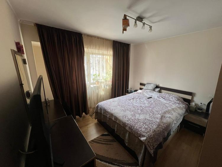 Apartament cu 3 camere, mobilat în Ultracentral