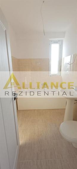 Garsonieră decomandată în Central